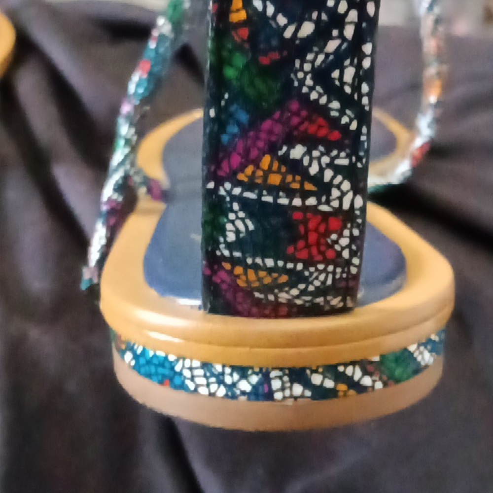Multi-Color Sandals - Picture 6 of 8